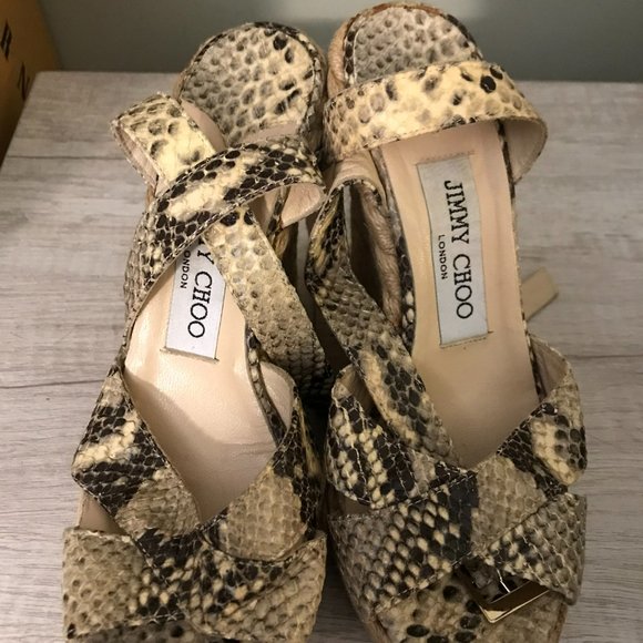 JIMMY CHOO NATURAL PYTHON SNAKE SKIN PLATFORM SANDALS SIZE 5 - Picture 2 of 8